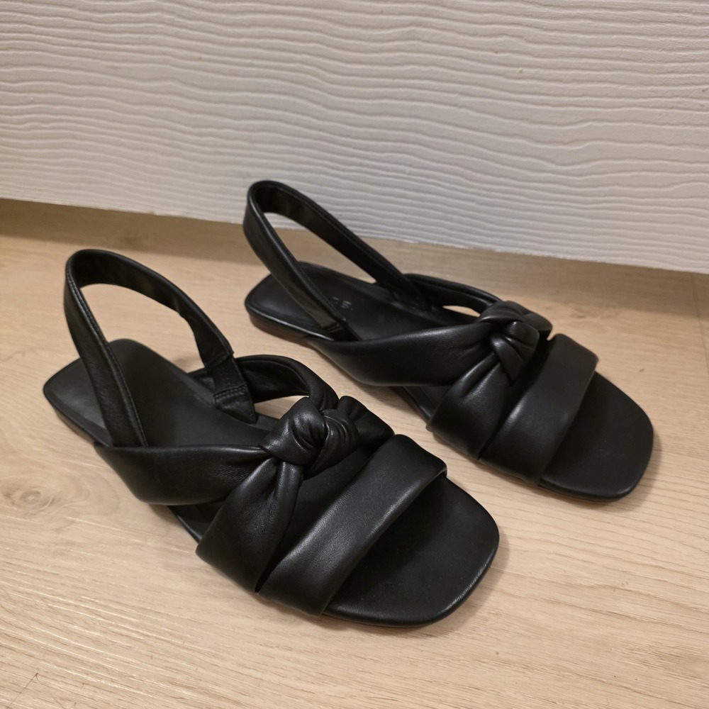 Vince Black Leather Elm Square Toe Knotted Minimalist Slingback Sandals Size 6M - Picture 2 of 9